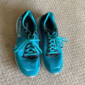 Hoka one cavu running shoes